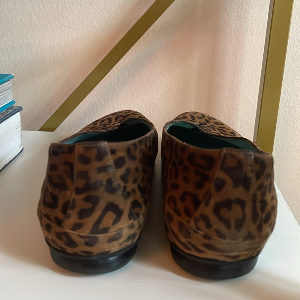Thierry Rabotin Leopard Print Flats - Picture 3 of 3